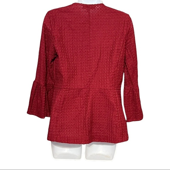 Suzanne Betro Burgundy Bell Sleeve Collarless One Button Peplum Style Eyelet Top - Picture 4 of 6